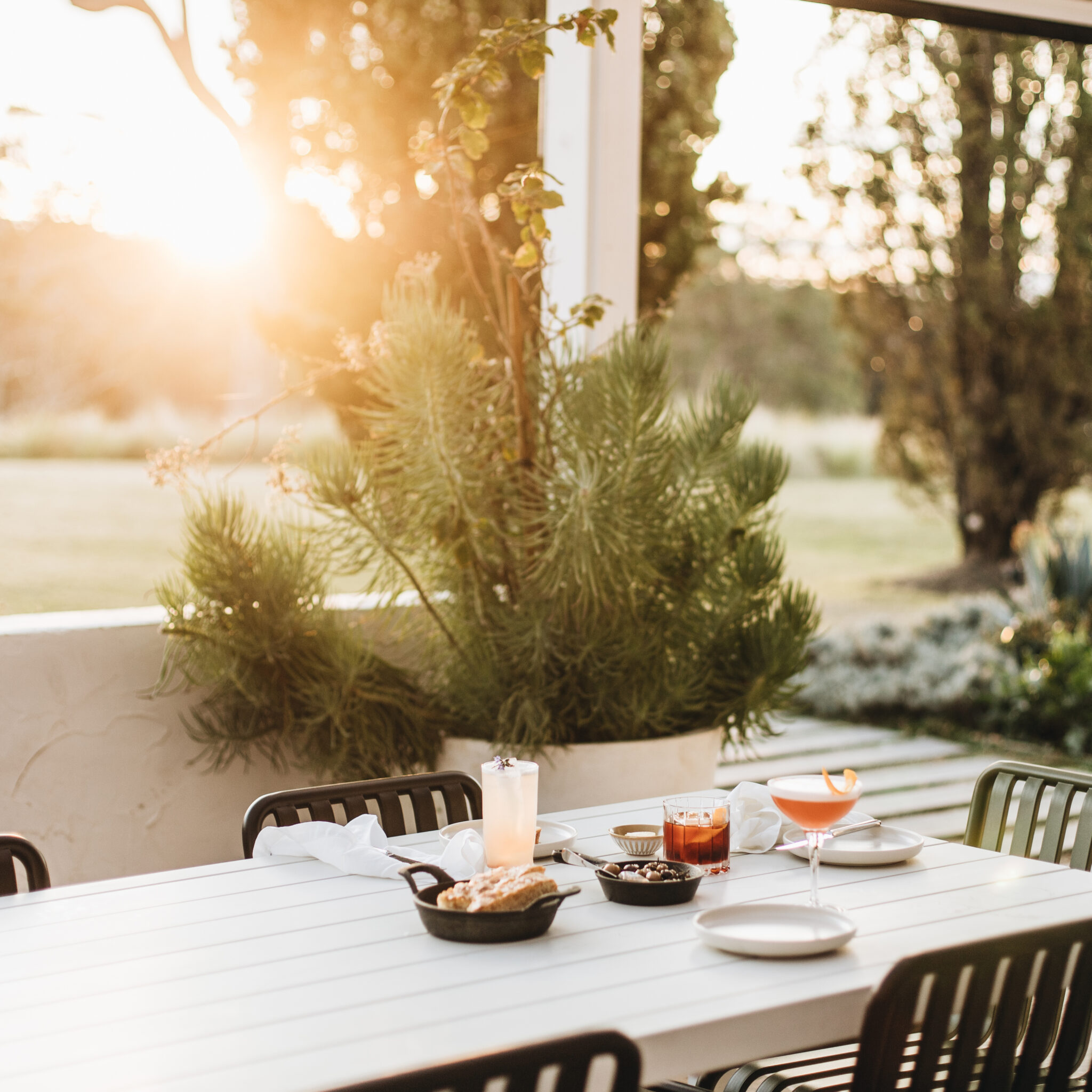 Dine at The Oaks Ranch